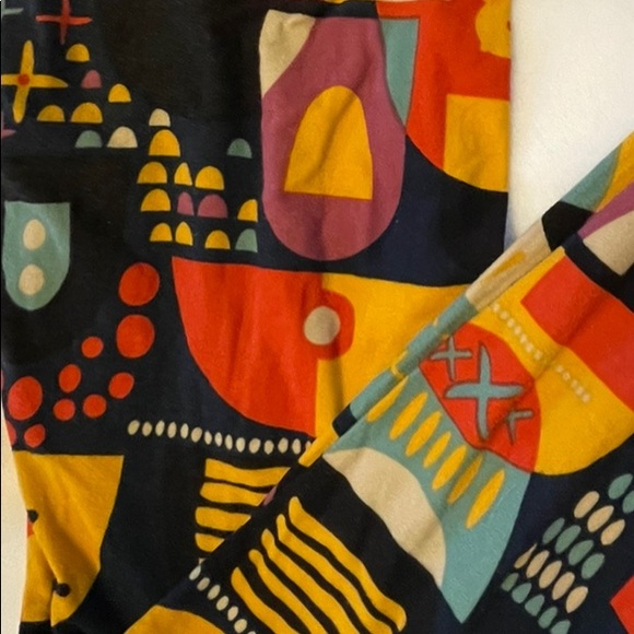 Lularoe Leggings - funky vintage pattern - Picture 2 of 5
